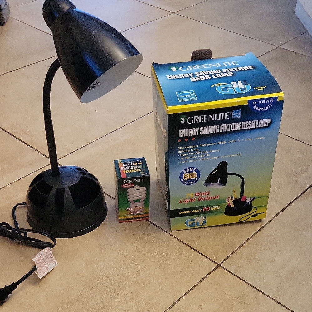 Greenlite Energy Saving Desk Lamp NIB